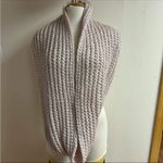 Pink infinity scarf Photo 1