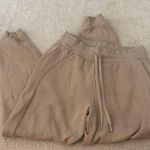 Lululemon scuba Tan Jogger Photo 0