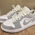 Nike Jordan 1 Low Photo 2