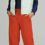 Lululemon Relaxed High-Rise Cropped Jogger
Canyon Orange size 12 Photo 0