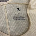 Butter yellow top Size M Photo 1