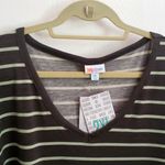 LuLaRoe 2XL Iris Tee, Gray with PALE Green Stripes Photo 3