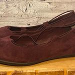 Baretraps  Suede (faux) Ballet Flats w Memory Foam Burgundy-6M Photo 5