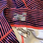 Under Armour UA  womens size Large compression workout leggings capri pants Photo 3