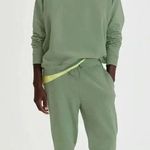 Girlfriend Collective  Falcon 50/50 Relaxed Fit Sweatshirt size L Photo 0