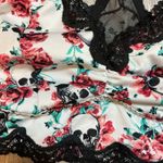 Torrid  Skull Rose Floral Lace Trim Bralette B C D Cup Bralette Size 0 Photo 4