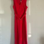 Commense Red Sleeveless V Photo 4