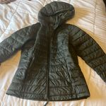 Amazon Green puffer coat for winter Photo 0