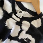 Nike Black and White Patterned Crewneck Photo 2