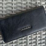 Tahari  Black Leather slimline RFID bifold wallet Photo 0