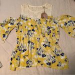 Kori NWT  Yellow Floral Lace Trim Women's blouse Photo 1