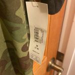 No Boundaries  Hustle Women's Teen Girl Size Medium 7-9 Camo and Black T-Shirt Photo 4