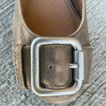 Fossil  Maddox Gold Leather chunky block heel with silver buckle toe pump Y2K 8.5 Photo 6