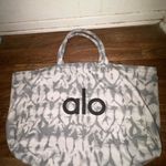 Alo Yoga Iconic Shopper Tote Bag in Grey Tie Dye Photo 4