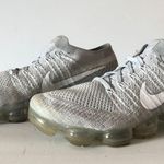 Nike VaporMax Flyknit Pure Platinum Women’s Athletic Running Shoes Size 9.5 Photo 2