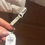 Old Navy  Active Cream, Water-resistant Vest Size XXL Photo 4