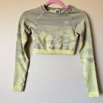 Gymshark  Lime Green Cropped Fitness Top Womens XS Long Sleeve Athletic Shirt Photo 0