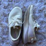 New Balance  Cream Athletic Sneakers size 8.5 Photo 4