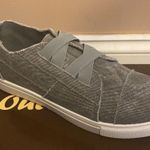 Outwoods FINAL PRICE NIB Gray  Slip On Sneakers Photo 3