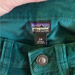 Patagonia women’s Fitted Corduroy Pants sz 24 Photo 2