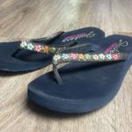 Skechers Sketchers Yoga Foam Floral Flip Flops Size 8 Photo 5
