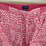 Caribbean Joe NWT  Leaf Print pink and white Shorts size XL Photo 1