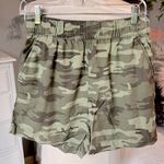 Sanctuary Shorts Camo High Waist New Elastic Waist Womens Small Social Small Photo 1