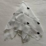 White and heart print scalloped edge bandana 0131 Photo 0