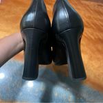 Tory Burch Jessa Pumps Black leather Heels Gold Horse bit Detail square heel Photo 5