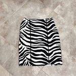 White House | Black Market WHBM Zebra Animal Print High Rise Mini Pencil Skirt Stretch Black White Size 2 Photo 5