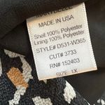 Curvy Plus 1x Black Floral V Photo 7