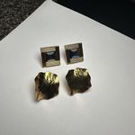 Lot Of 2 Gold Tone Pierced Stud Earrings 1 Signed Gallery Original Photo 0