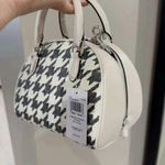 Coach  Sydney Satchel With Houndstooth Print CJ628 Photo 2