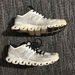 On cloud Cloud X 3 shoes White Size 7 Photo 2