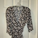 Flora Nikrooz  Black/Pink Floral Tie Waist Robe size Small Photo 5