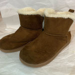 Dearfoams ‎ SMALL EU 35 BROWN SUEDE/FUR BOOTIES PREOWNED Photo 0
