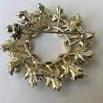 Vintage Sarah Coventry Gold and Silver Tone Circle Leaf Brooch Pin Photo 5