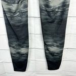 Athleta Womens Chaturanga Multi Flare Print 7/8 Leggings size Medium Gray Black Photo 9