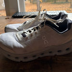 on cloud  Running Shoes Photo 0
