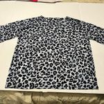 Zenana Outfitters Womens Size Medium Black Grey Gray Leopard Cheetah Animal Print Top Shirt Photo 7