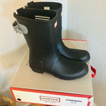 Hunter  Original Short Back Adjustable Rain‎ Boot, BLACK GRAY, Size 10, NWT Photo 0