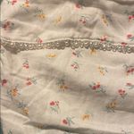 Wild Fox Odessa Snow White Stem Ditsy Floral Crop Top Small Photo 3