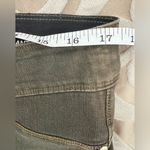 Peter Nygard Nygard Brown Khaki Denim High Rise
Size Large
Jeggings Jean. Pre loved Photo 5