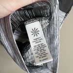 Athleta  stride crunch and punch tank size small Photo 10