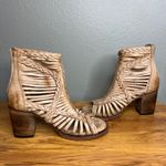 Freebird Bela Open Toe Disressed Leather Heels Size 7 Boho Western Beige Tan Photo 7