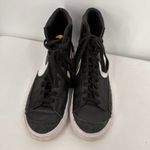 Nike  Women's Black & White Blazer Mid '77 LX Sneakers Size 6 Photo 2