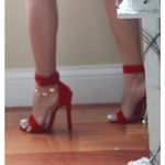 Size 5 cute sexy red heels. Photo 4