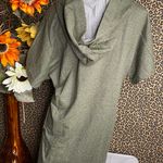 Doe & Rae ✅3/$30✅ NWT  Olive Green Marble Lace-Up Neck Short Sleeve Hooded Top | SMALL | Photo 7