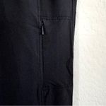 Athleta  Palisade Ankle Cropped Nylon Pant in Black Athleisure Travel Size 14 Photo 9