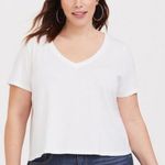 Torrid NWT Classic Fit Heritage Cotton V-neck Woman’s Plus Size Crop Tee Sz 2XL Photo 0